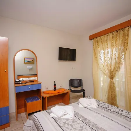 호텔 Europa Olympiakí Aktí