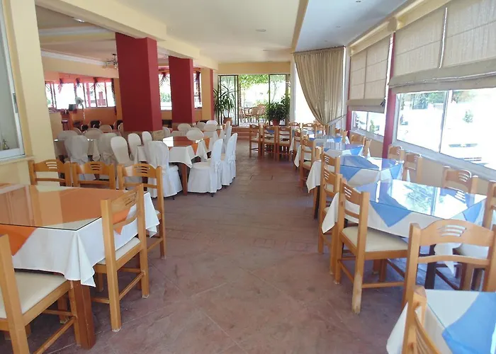 Отель Europa 3*